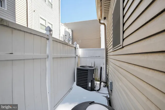 a view of walk in closet