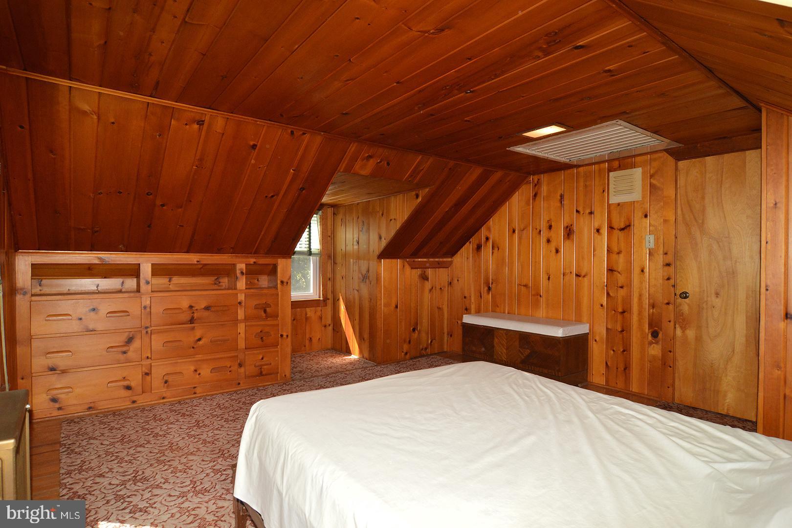 2631 Moselem Spring Road Fleetwood, PA 19522 - Photo 22 of 32 2nd Floor Knotty Pine Bedroom W/ Built-In Storage