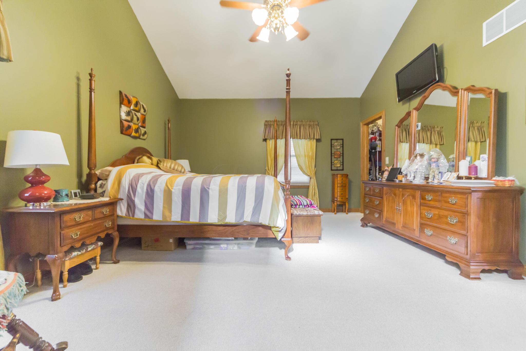 6823 Busey Road Canal Winchester, OH 43110 - Photo 13 of 28
