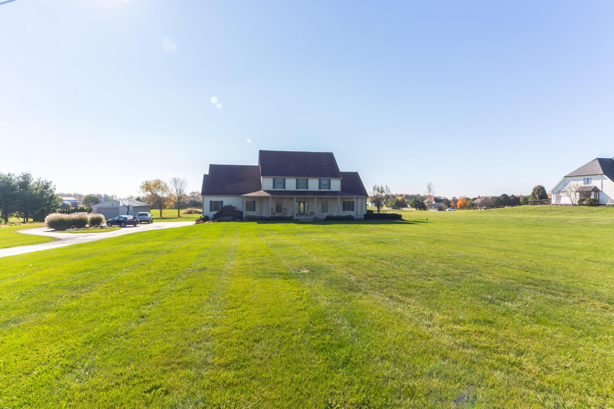 6823 Busey Road Canal Winchester, OH 43110 - Photo 2 of 28
