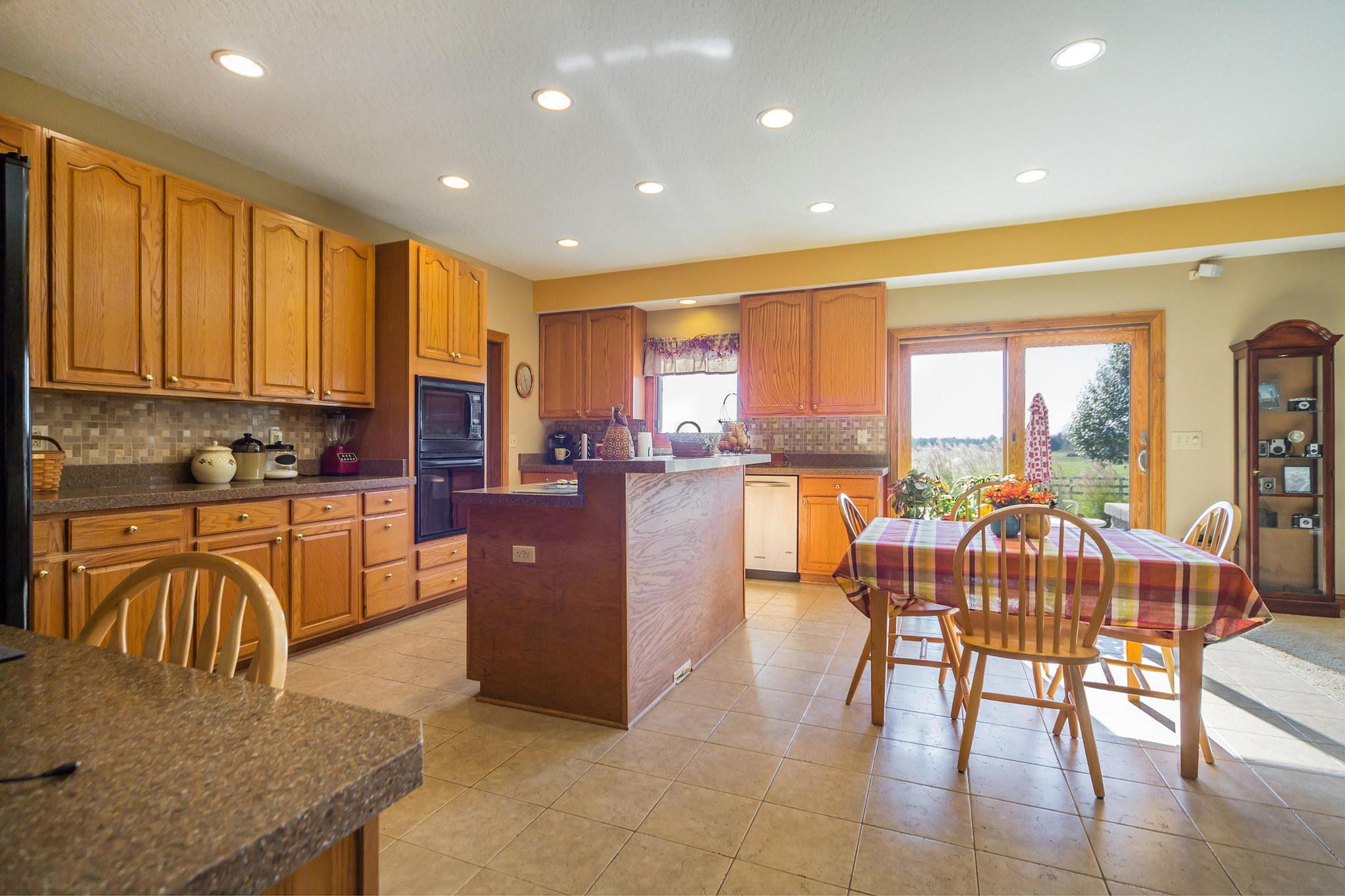 6823 Busey Road Canal Winchester, OH 43110 - Photo 4 of 28