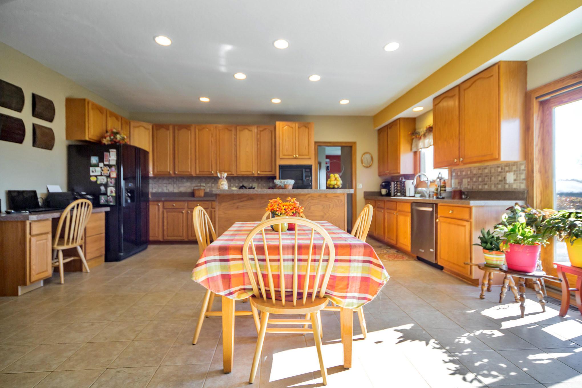 6823 Busey Road Canal Winchester, OH 43110 - Photo 5 of 28