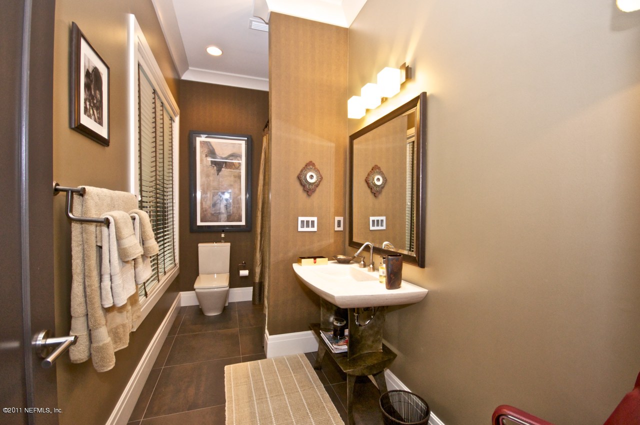 3815 Linjohn Road Jacksonville, FL 32223 - Photo 32 of 32 Guest bathroom 2