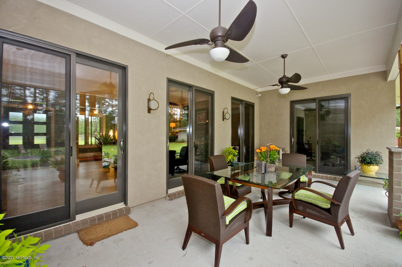 3815 Linjohn Road Jacksonville, FL 32223 - Photo 9 of 32 Covered patio 1