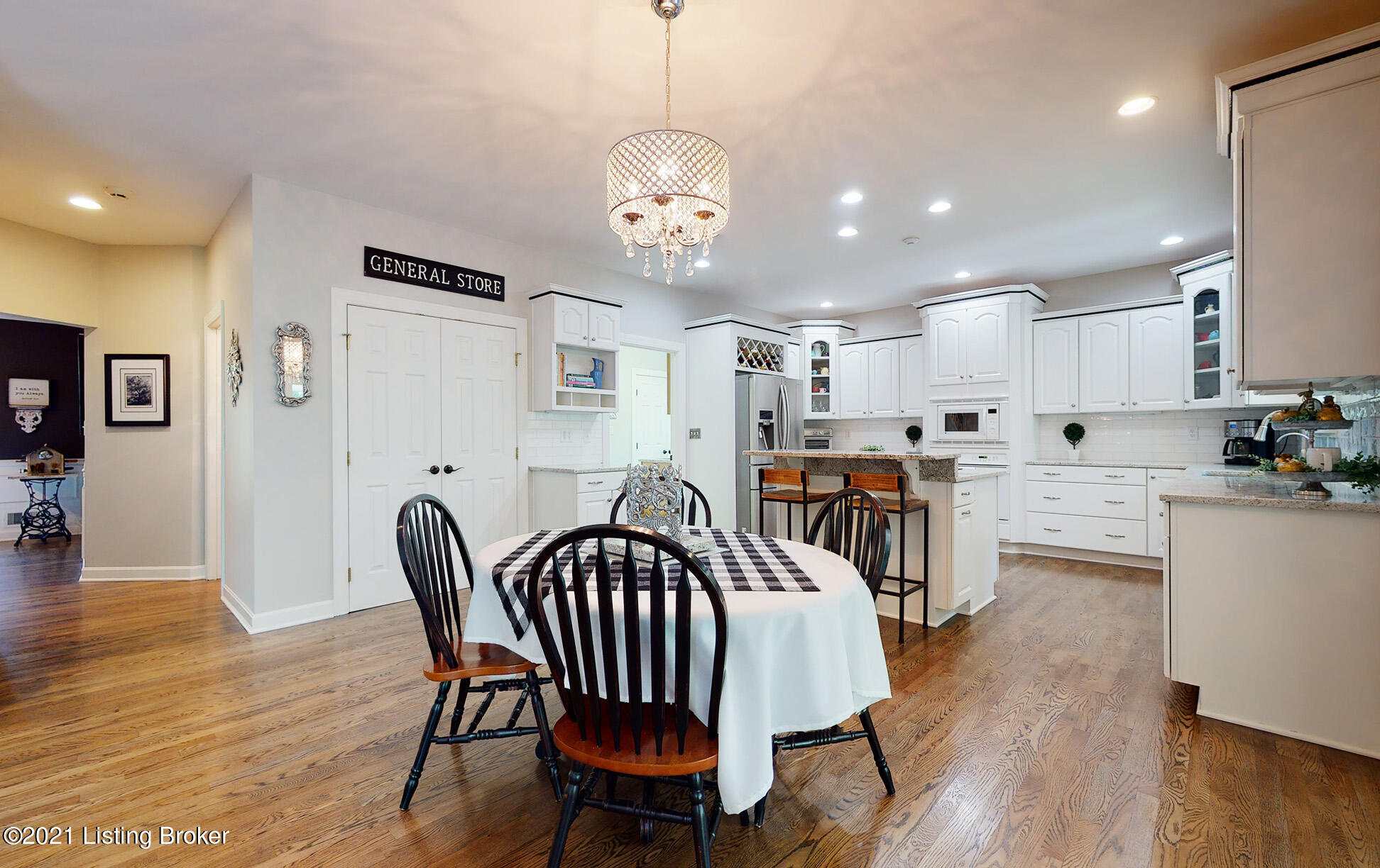 6301 Rockingham Court Prospect, KY 40059 - Photo 15 of 123 6301-Rockingham-Ct-20210714-017