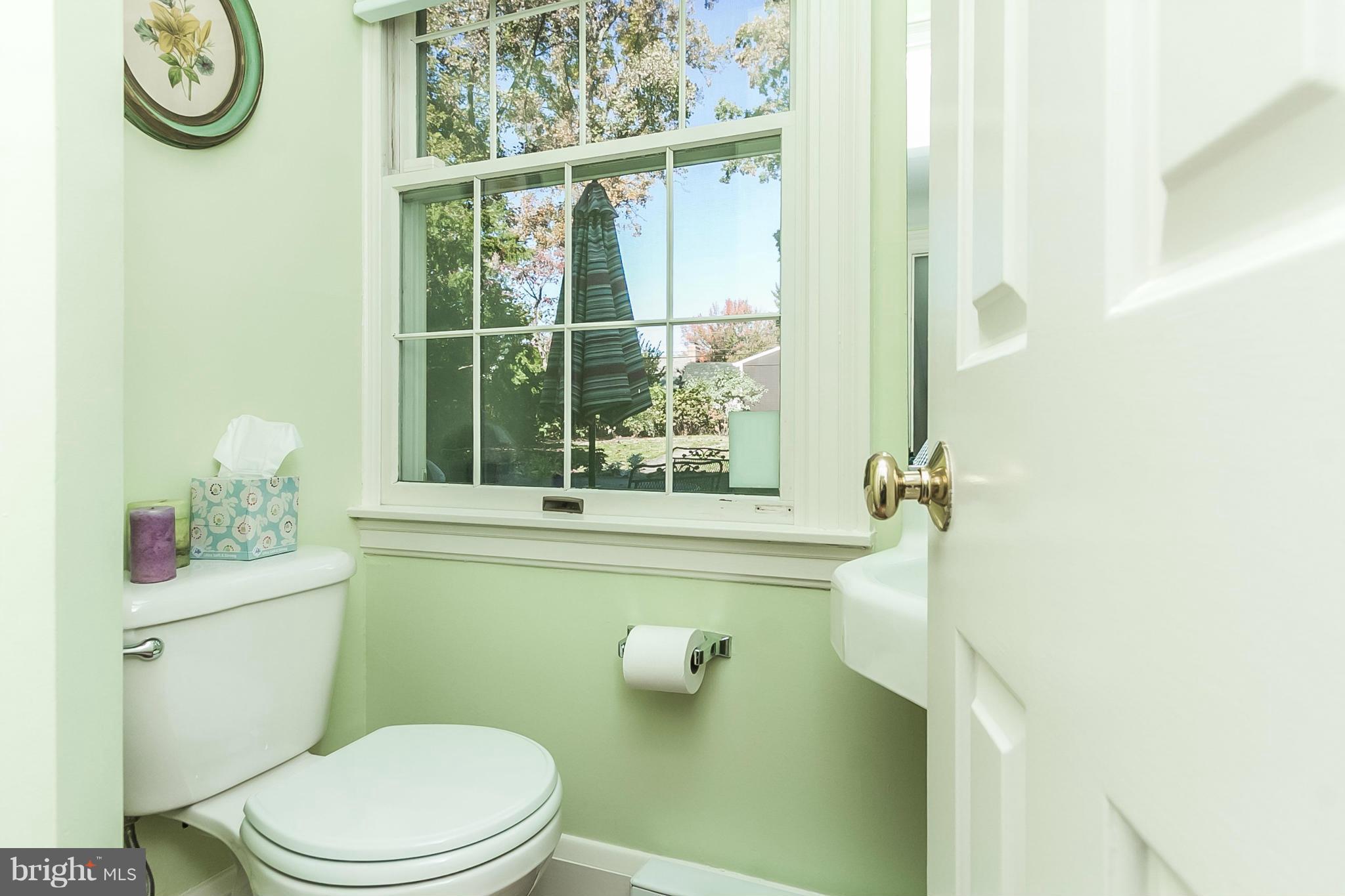 316 Thornhill Road Baltimore, MD 21212 - Photo 11 of 30 Bath