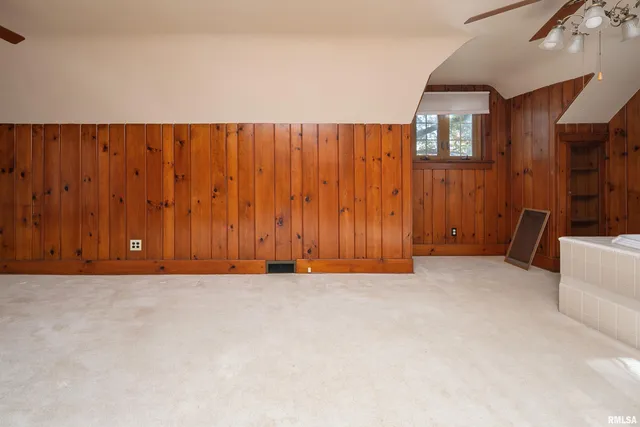 $275,000 | 2911 25th Avenue, Moline, IL 61265