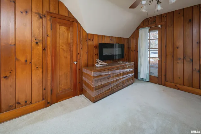 $275,000 | 2911 25th Avenue, Moline, IL 61265