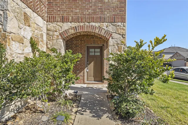 $2,600 | 13823 Double Branch Lane, Houston, TX 77047