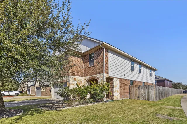 $2,600 | 13823 Double Branch Lane, Houston, TX 77047