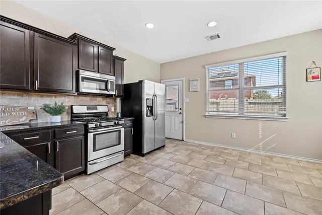 $2,600 | 13823 Double Branch Lane, Houston, TX 77047