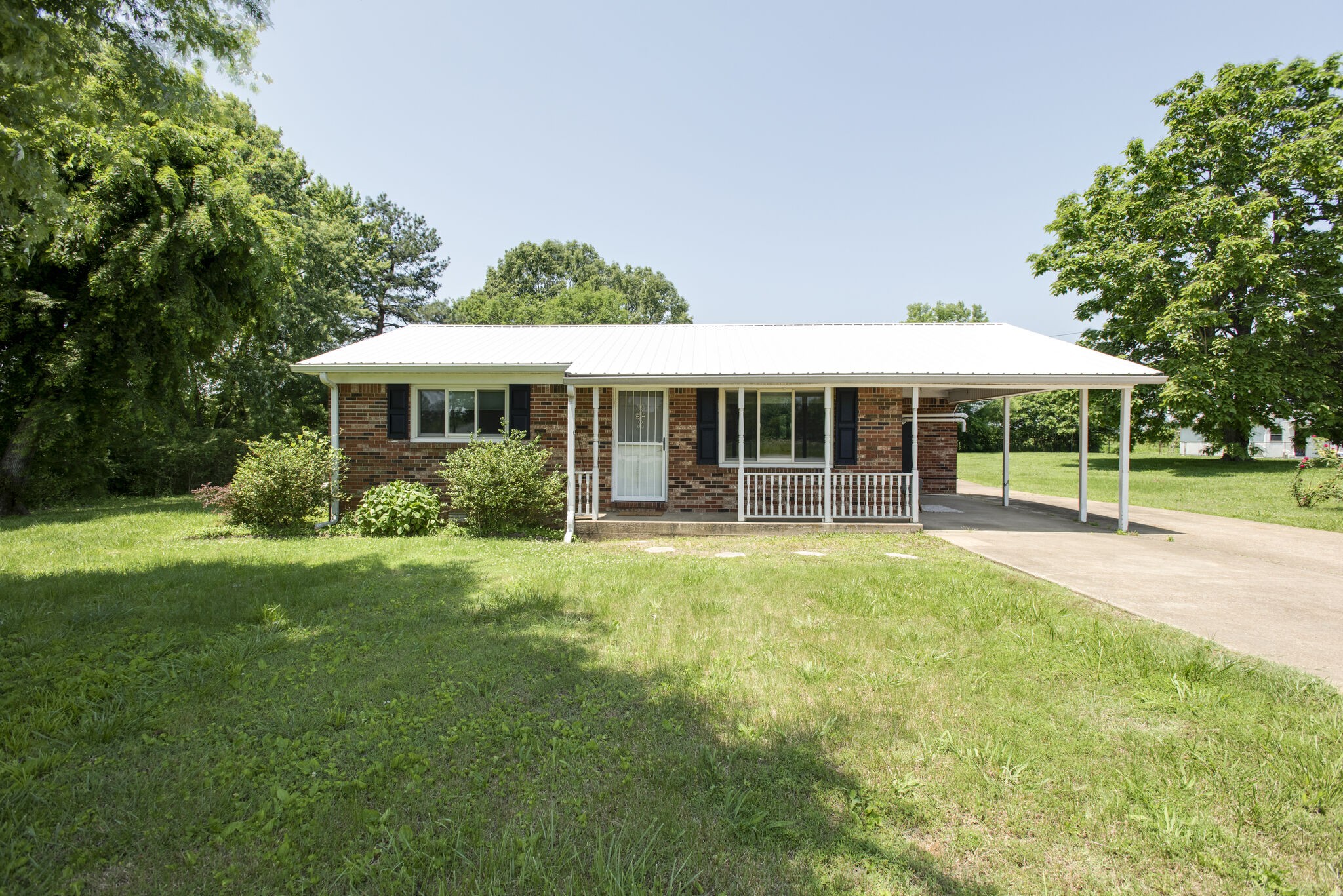 1979 Long Street, New Johnsonville, TN 37134 Compass