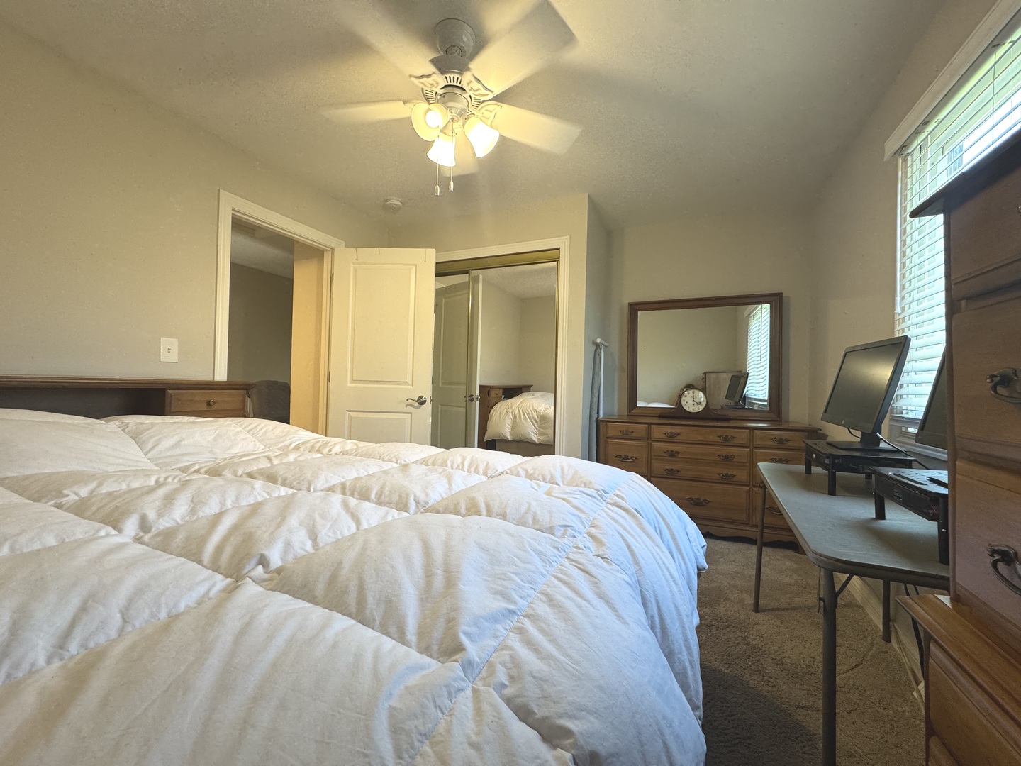 410 Circlegate Road, Unit 410 New Lenox, IL 60451 - Photo 14 of 24