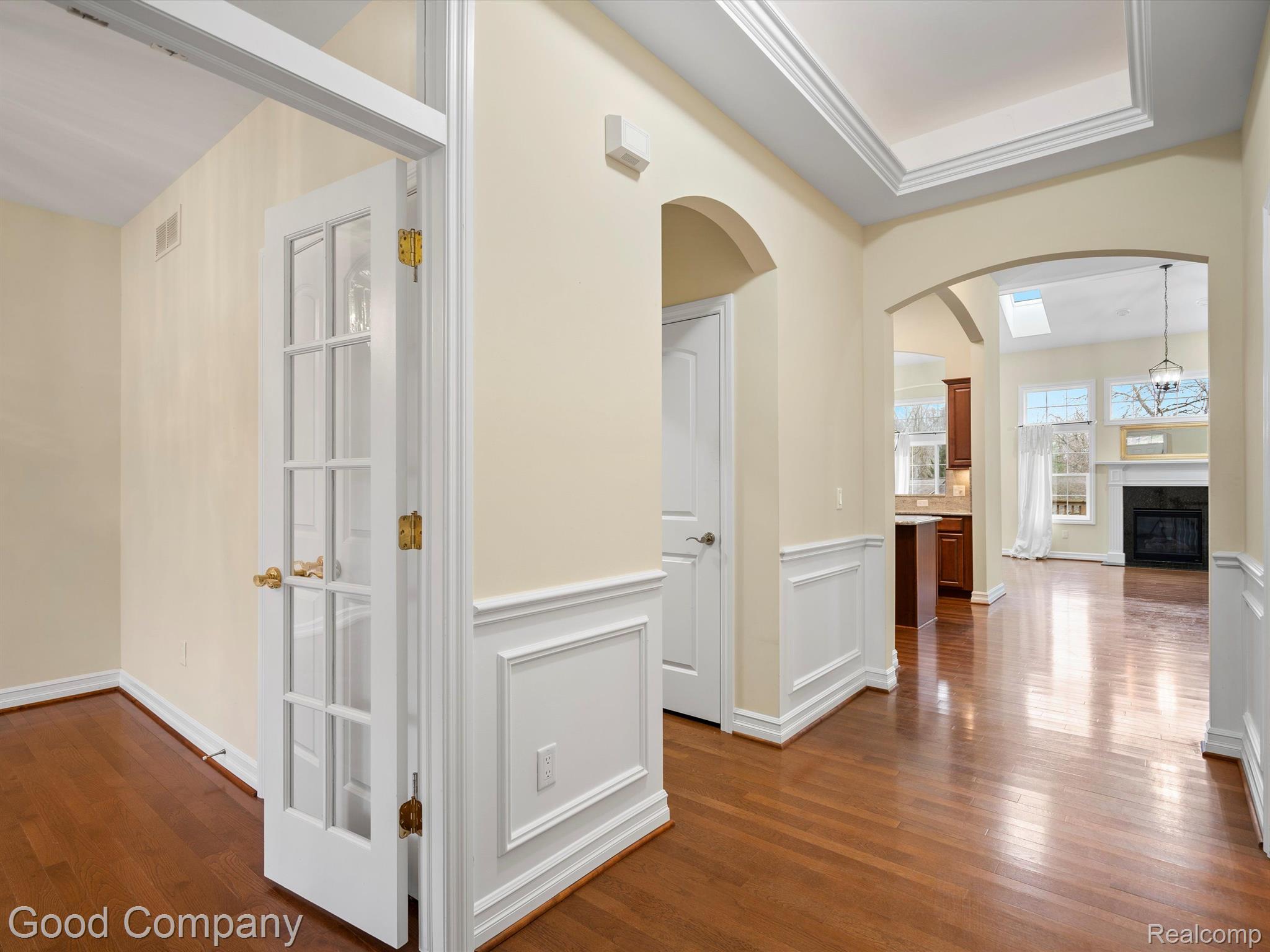 603 Poplar Court Rochester, MI 48306 - Photo 2 of 26 Gallery Image 2
