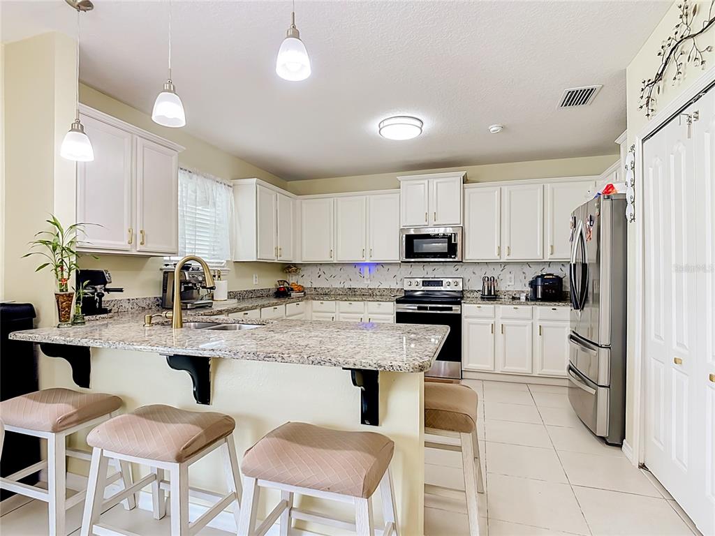 2061 Nations Way St. Cloud, FL 34769 - Photo 13 of 68