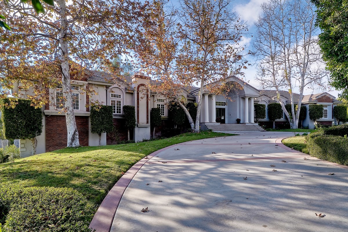 17698 Vista Rancho Court Rancho Santa Fe, CA 92091 - Photo 2 of 25