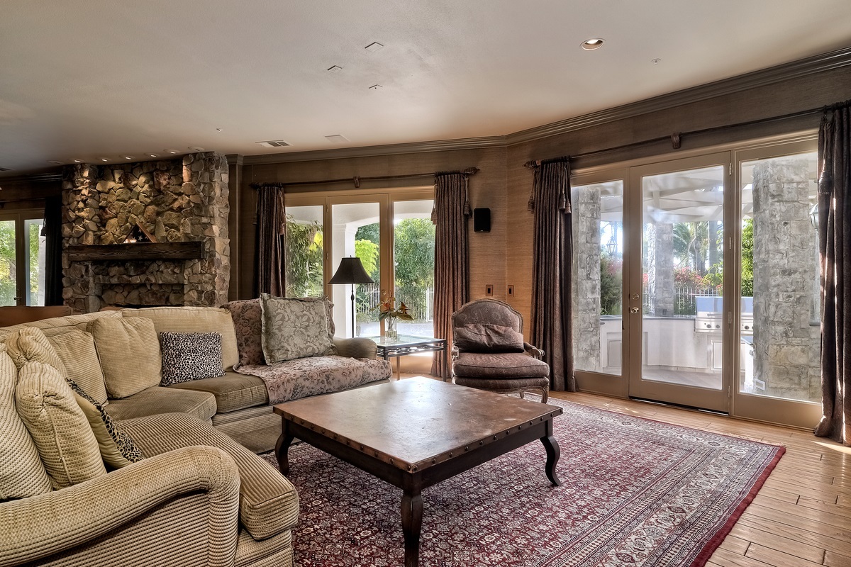17698 Vista Rancho Court Rancho Santa Fe, CA 92091 - Photo 12 of 25