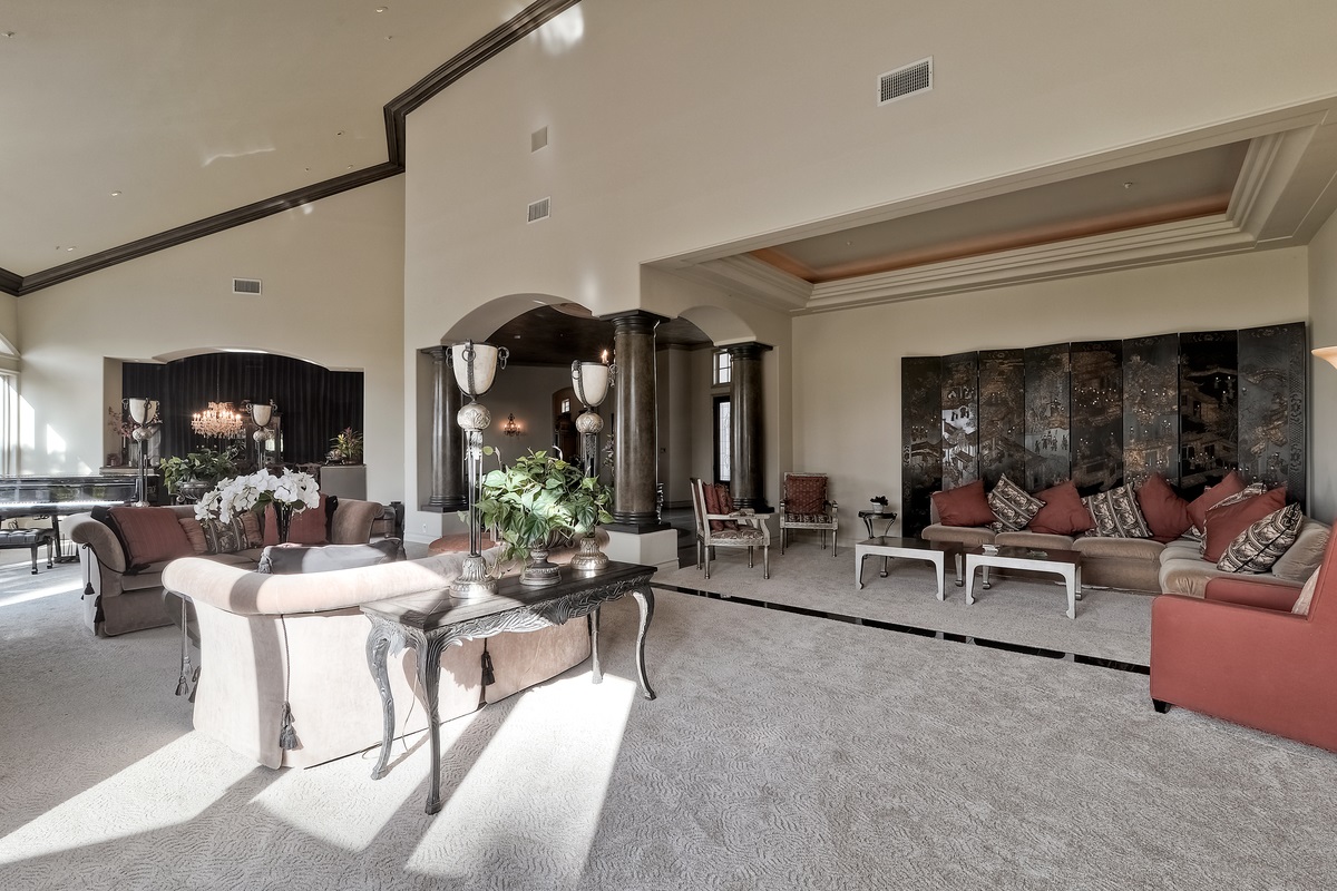 17698 Vista Rancho Court Rancho Santa Fe, CA 92091 - Photo 13 of 25