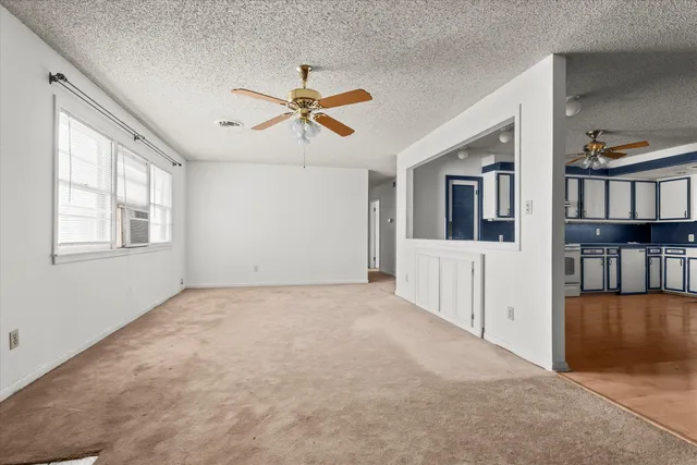 $89,000 | 608 17th Street, Seagraves, TX 79359