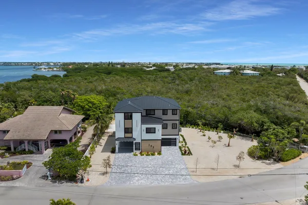 $2,197,000 | 199 Stirrup Key Boulevard, Marathon, FL 33050