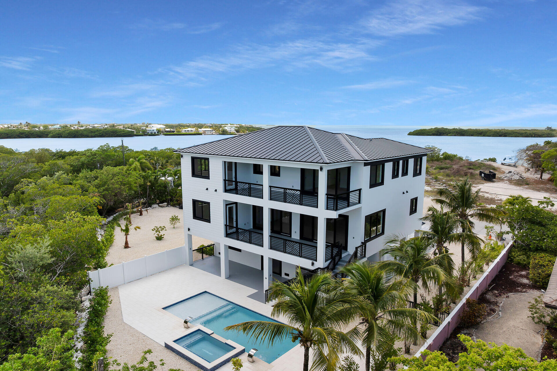 199 Stirrup Key Boulevard Marathon, FL 33050 - Photo 2 of 50 virtual-tour-363161-04