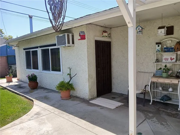 $1,200 | 10302 Mattock Avenue, Downey, CA 90241