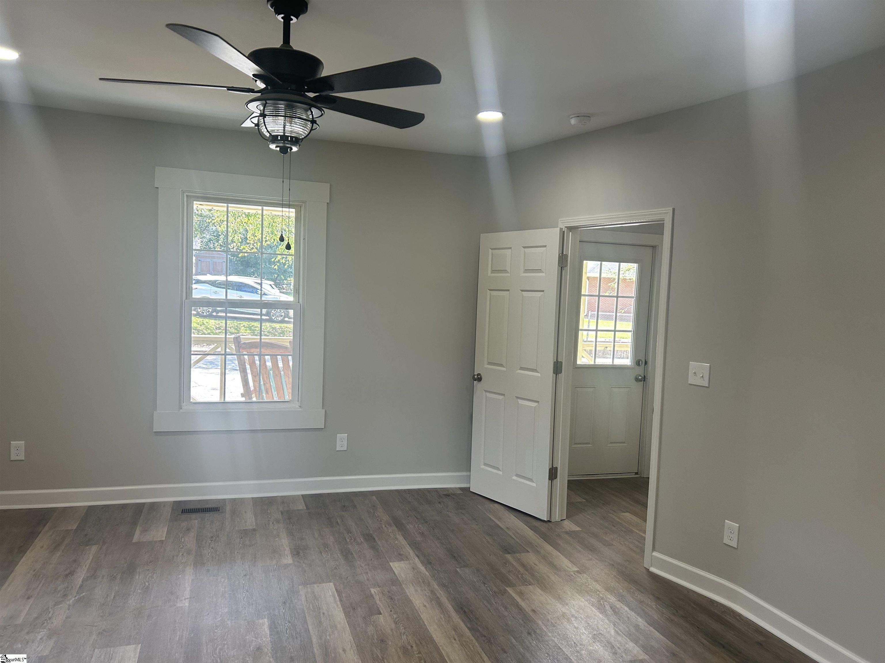 106 Washington Street Clinton, SC 29325 - Photo 31 of 32