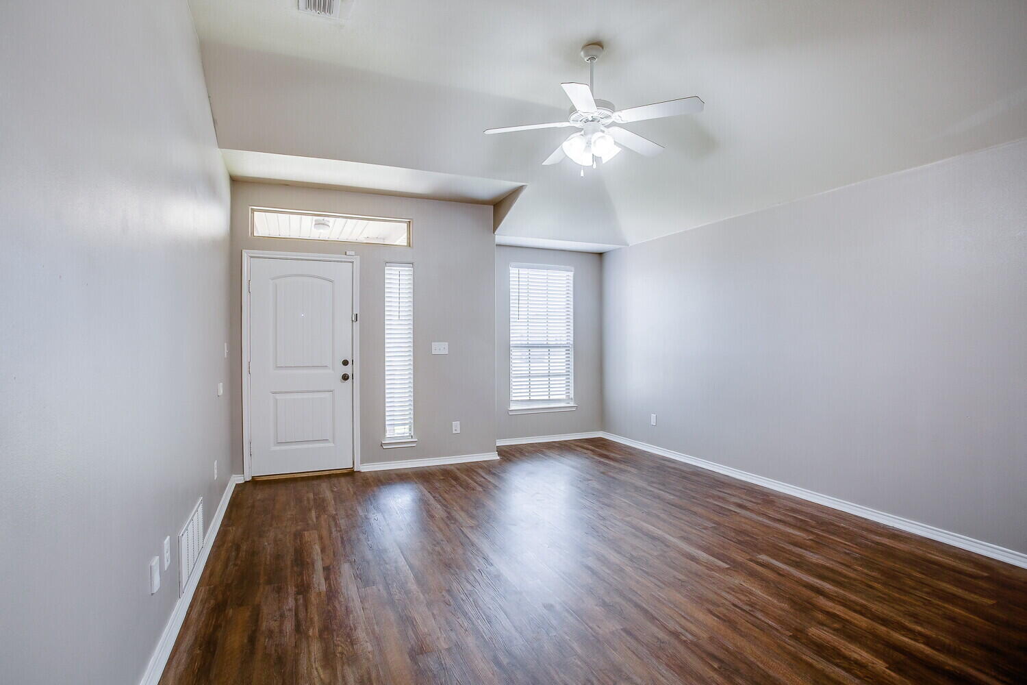 6902 95th Street Lubbock, TX 79424 - Photo 3 of 15 l-102