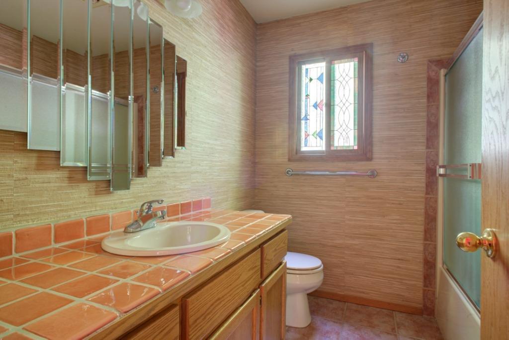 358 Felkner Road Grants Pass, OR 97527 - Photo 8 of 32 Additional Photo
