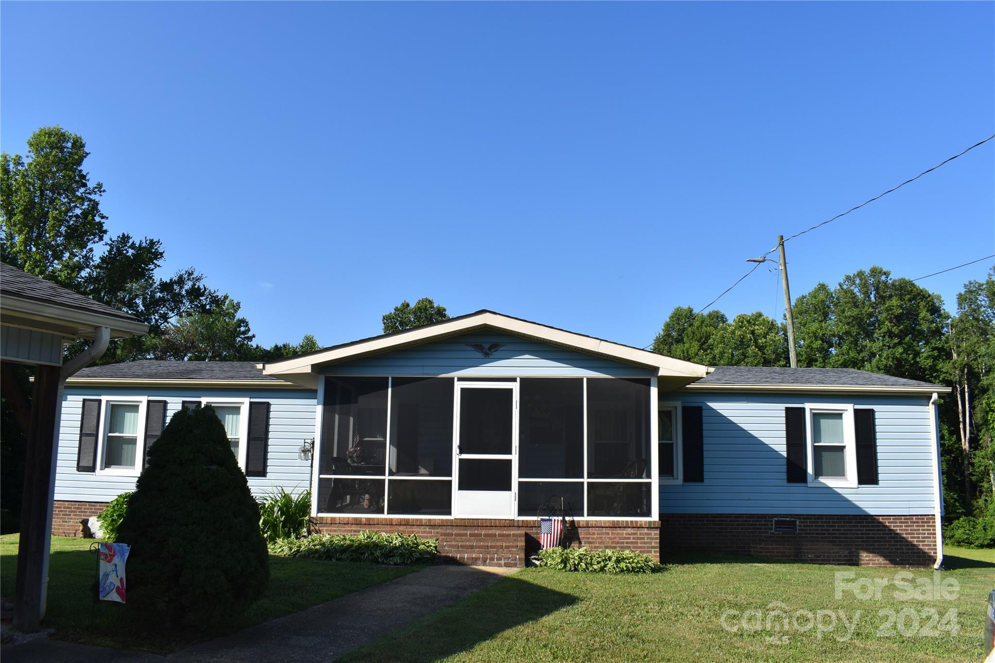 2976 Ashworth Road Marion, NC 28752 - Photo 3 of 29 Gallery Image 3