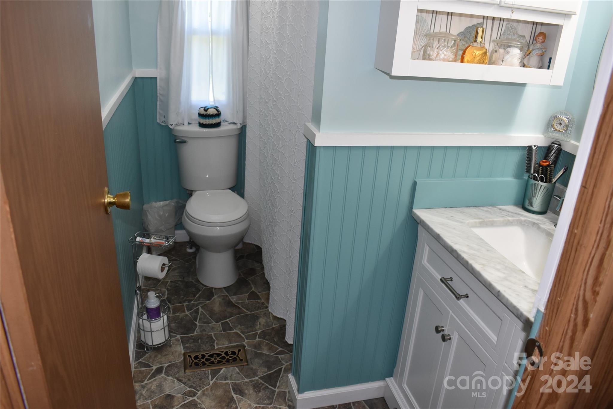2976 Ashworth Road Marion, NC 28752 - Photo 7 of 29 Gallery Image 7
