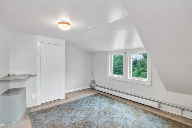 $1,195,000 | 8 Beech Hill Road, Northport, ME 04849