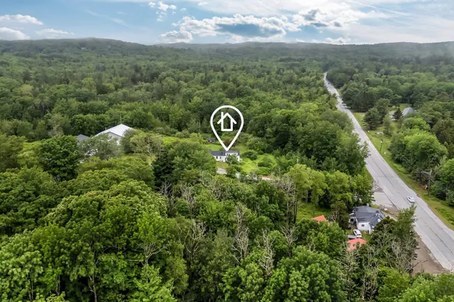 $1,195,000 | 8 Beech Hill Road, Northport, ME 04849