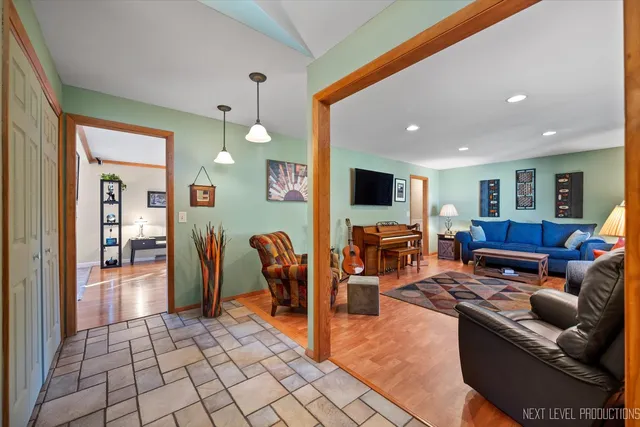 $509,000 | 1367 Wauchope Drive, Elgin, IL 60123