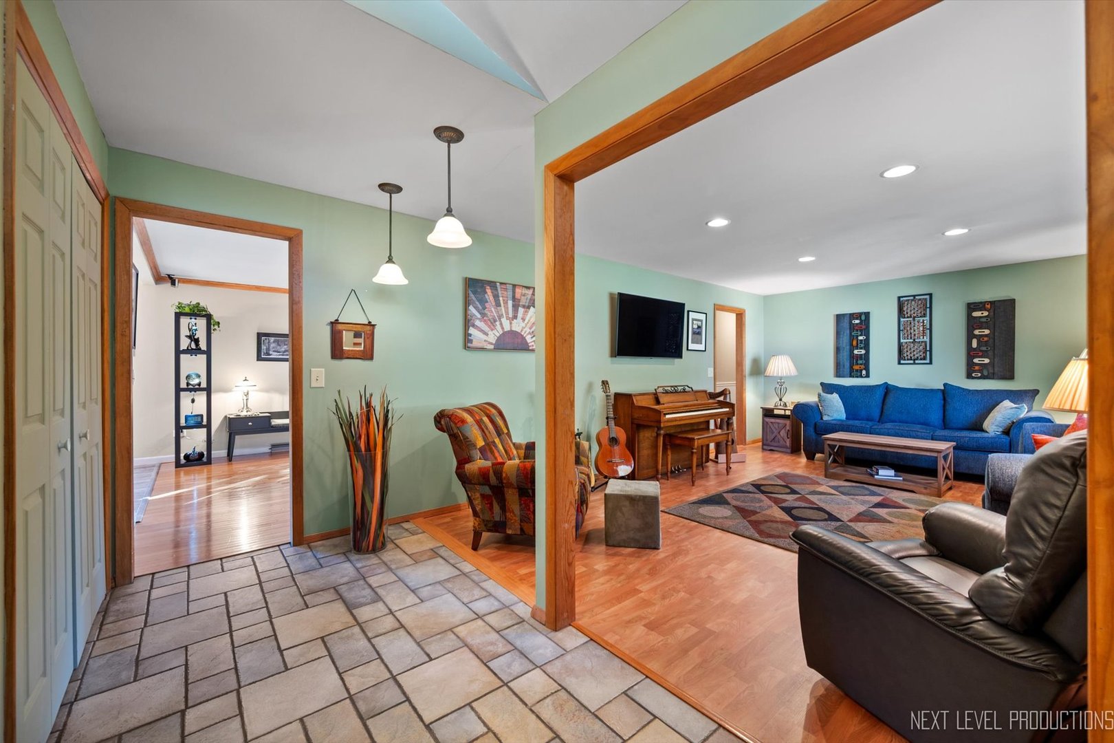 1367 Wauchope Drive Elgin, IL 60123 - Photo 4 of 30