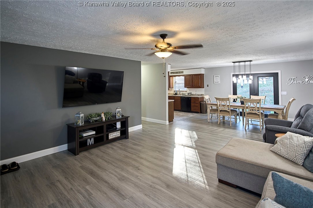 2049 Buff Crk Road Hurricane, WV 25526 - Photo 14 of 49 Gallery Image 14
