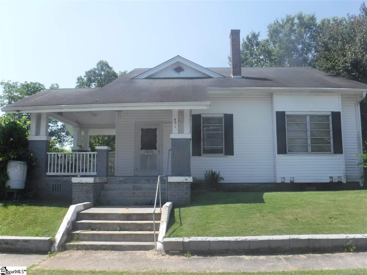 401 Frances Street Clinton, SC 29325 - Photo 1 of 17 Gallery Image 1