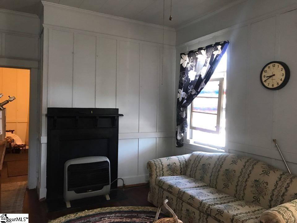 401 Frances Street Clinton, SC 29325 - Photo 2 of 17 Gallery Image 2