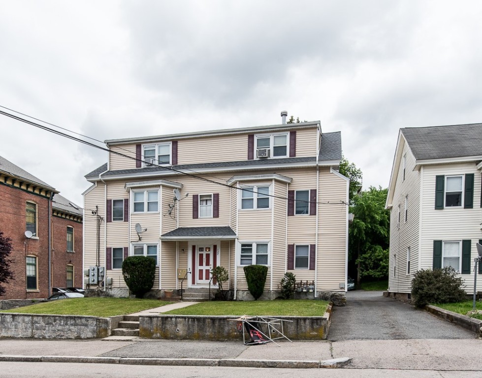 322 Grove Street Woonsocket, RI 02895 - Photo 2 of 43 Gallery Image 2