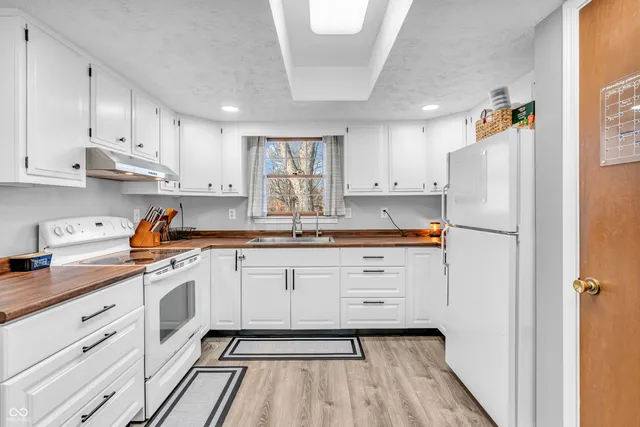 $299,900 | 1723 Midland Drive, Franklin, IN 46131