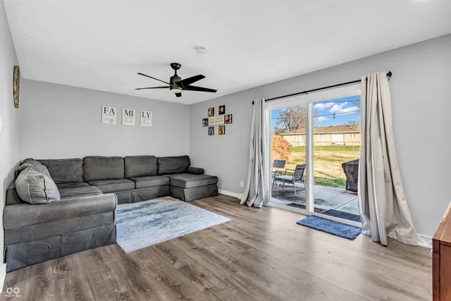 $299,900 | 1723 Midland Drive, Franklin, IN 46131