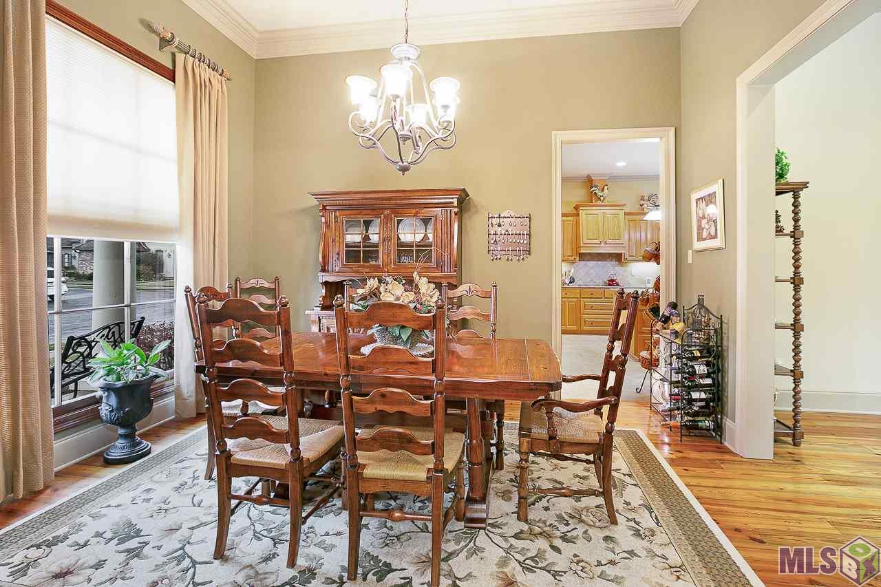 9131 Homestead Drive Baton Rouge, LA 70817 - Photo 4 of 25 Formal Dining Room