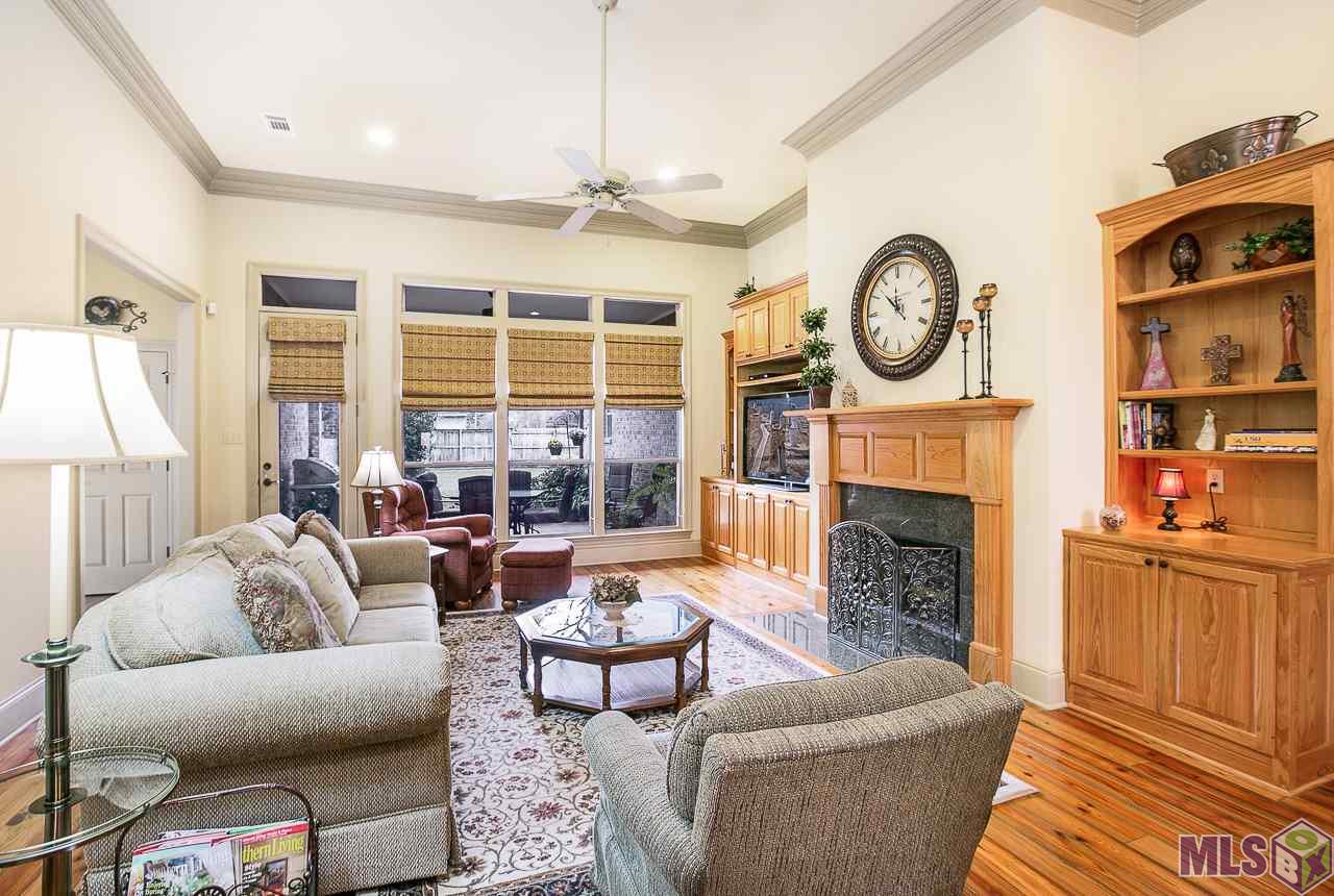 9131 Homestead Drive Baton Rouge, LA 70817 - Photo 5 of 25 Living Room