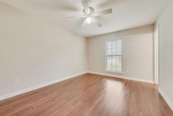$2,100 | 305 Live Oak Drive, Mansfield, TX 76063