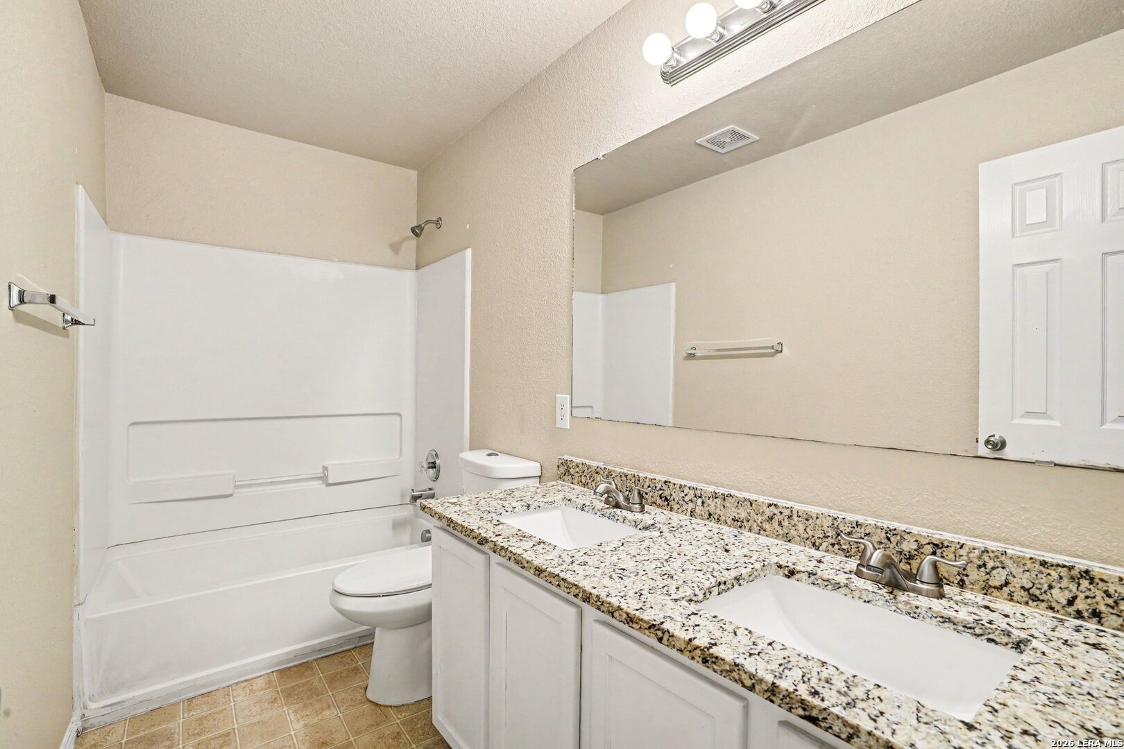 136 Rustic Acres Schertz, TX 78154 - Photo 17 of 19