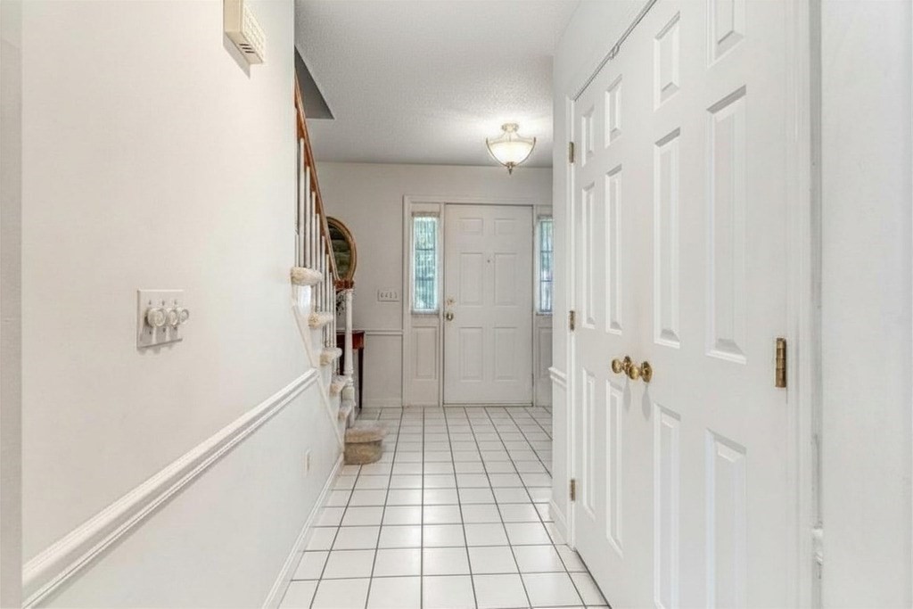 39 Venture Drive Springfield, MA 01119 - Photo 7 of 41