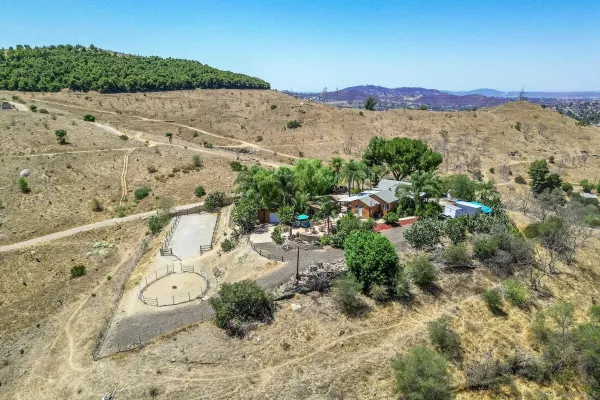 $1,095,000 | 9111 East Sierra Alta Way, El Cajon, CA 92021