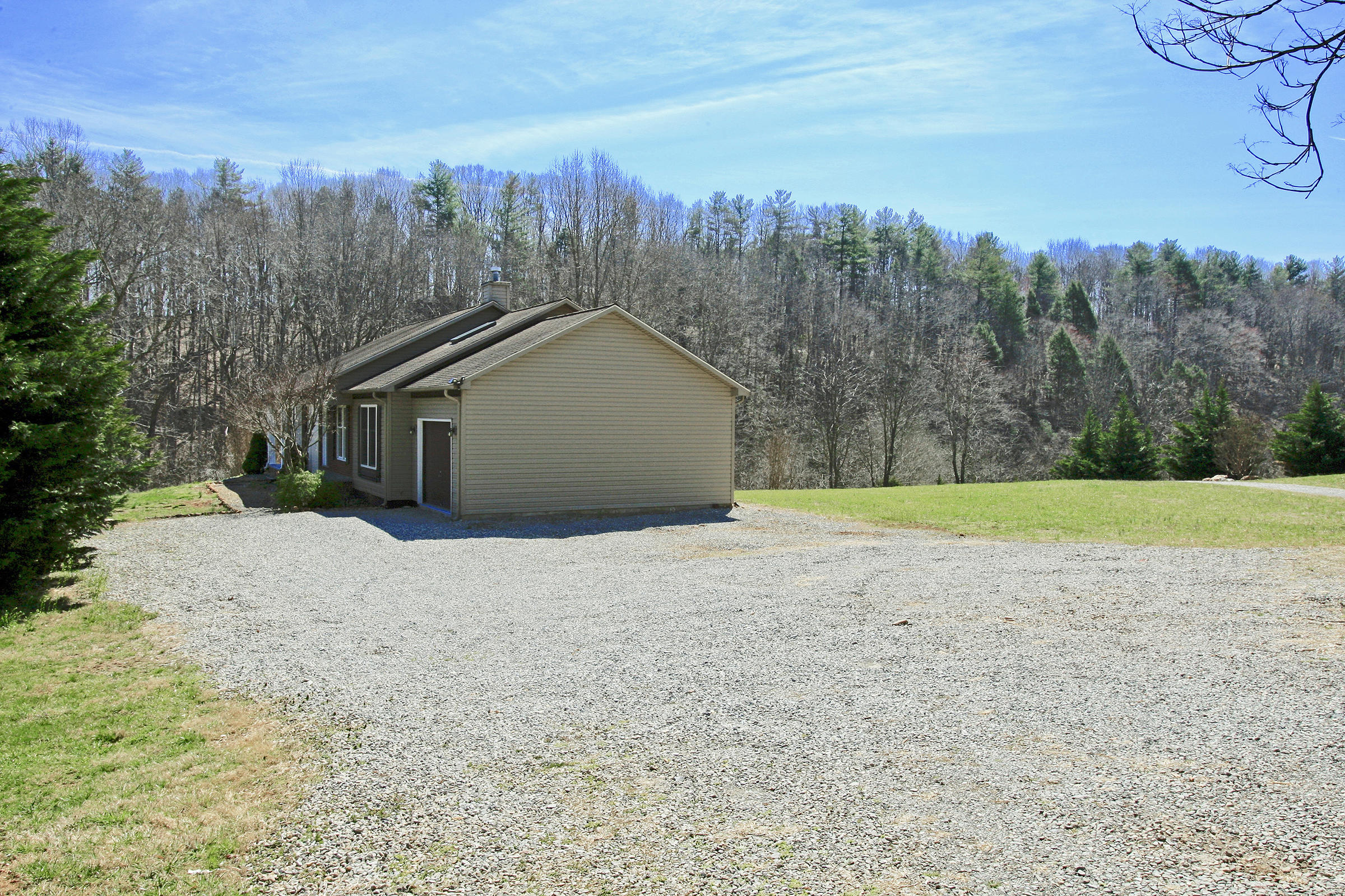 489 Old Fort Road Rocky Mount, VA 24151 - Photo 7 of 68 _V4B5657
