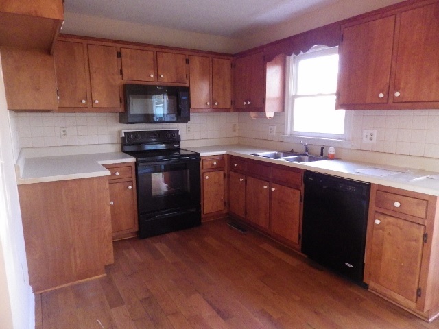 924 Patton Farm Road Stuarts Draft, VA 24477 - Photo 2 of 19 Gallery Image 2