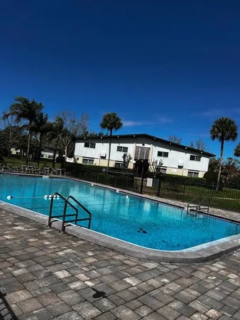 $1,750 | 1695 Lee Road, Unit C206, Winter Park, FL 32789